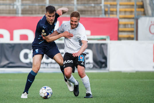 Malmö FFs Pavle Vagic och Örebros Johan Mårtensson