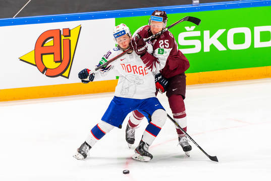 Emilio Pettersen of Norway and Andris Dzerins of Latvia