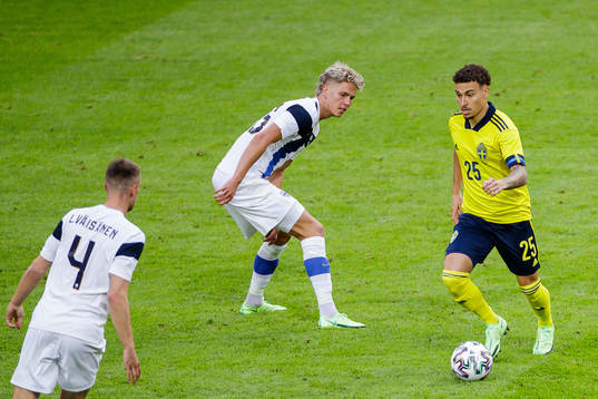 Jordan Larsson of Sweden