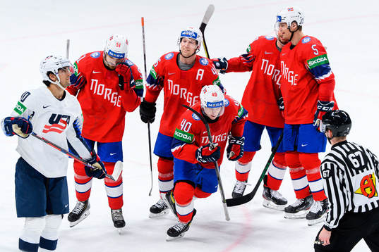 Mats Rosseli Olsen , Mathis Olimb , Erlend Lesund and Ken