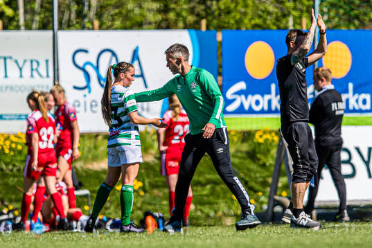 Anne Marte Halset and Robert Hundstad, head coach of KIL/Hemne,
