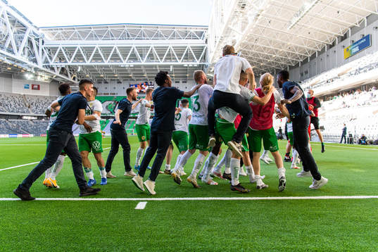 Hammarbys spelare jublar