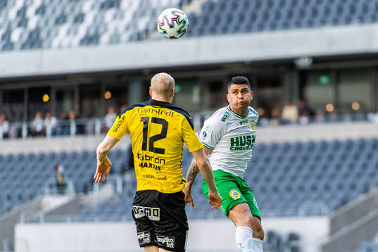Häckens Valgeir Fridriksson och Hammarbys Paulinho