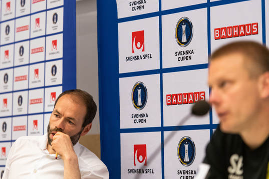 Häckens tränare Andreas Alm och Hammarbys tränare Stefan