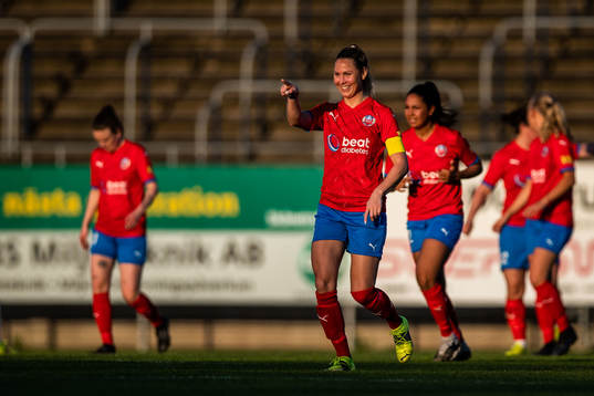 Helsingborgs Josefine Wiksell jublar