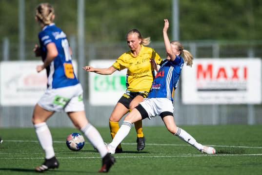 Elfsborgs Sara Isaksson och Mariedals Elina Lidberg