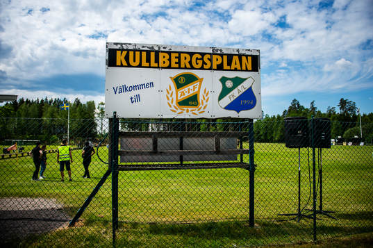 Bla gjennom flere bilder av Fotboll, Div 3 Sydöstra Götaland, Älmeboda/Linneryd - Åryd