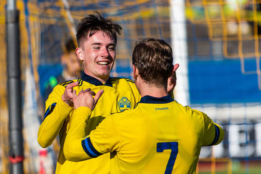 Patrik Wålemark of Sweden celebrates with Hampus Finndell after scoring 6-0