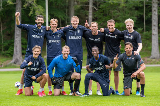 Det vinnande laget med Giannis Anestis, Oscar Vilhelmsson, Ole Söderberg, Viktor Ekbom, Daniel Torgersson, Theodor Niederbach, Noah Alexandersson, Anders Grönlund, Alhassan Yusuf och Joel Lundqvist