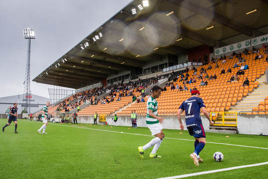 Västerås Brian Span och Östers Carl Johansson
