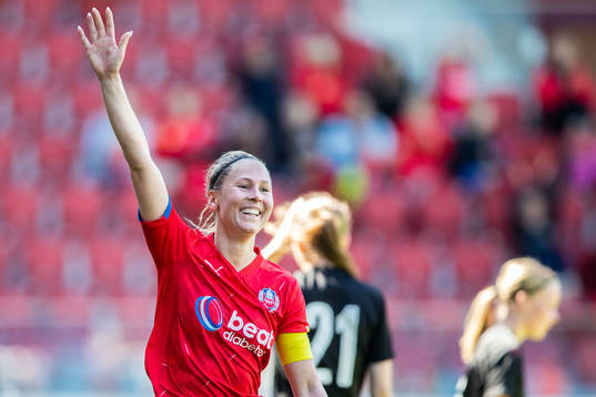 Helsingborgs Josefine Wiksell jublar