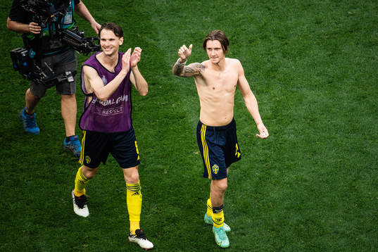Albin Ekdal and Kristoffer Olsson of Sweden celebrate