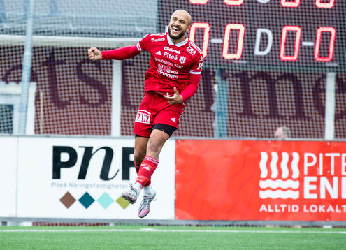 Piteås Pashang Abdulla jublar efter 3-2 