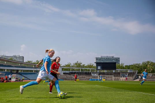 Bla gjennom flere bilder av Fotboll, Division 3 Sydvästra Skåne, dam, Malmö FF - Lindeborg