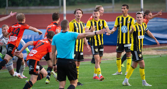 e minuten i matchen i div. 2 mellan Karlskrona och IFK Hässleholm i Karlskrona 22 juni 2021.
