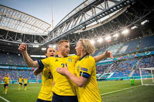 Kristoffer Olsson, Dejan Kulusevski and Emil Forsberg of Sweden celebrate after the 2-0 goal