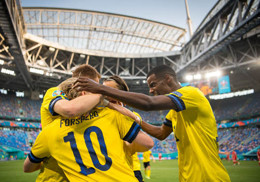 Kristoffer Olsson, Dejan Kulusevski, Emil Forsberg and Alexander Isak of Sweden celebrate after the 2-0 goal