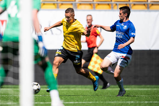 Elfsborgs Theo Lind och Trelleborgs Simon Fröjdh