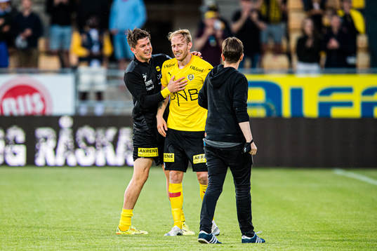 Pål Andre Helland and Gjermund Åsen of Lillestrøm celebrates