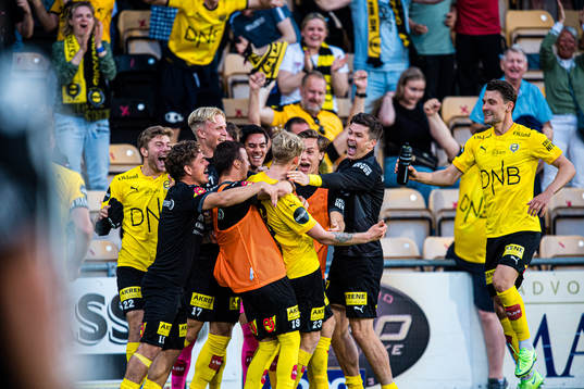 Gjermund Åsen of Lillestrøm celebrates after scoring the 2-0 goal