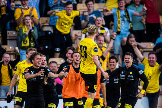 Gjermund Åsen of Lillestrøm celebrates after scoring the 2-0 goal