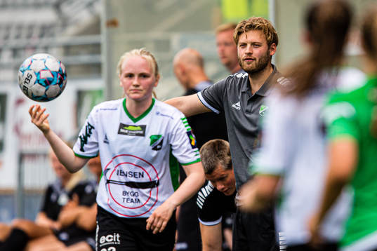 Martin Klemetsrud Lindmark, head coach of Hønefoss,