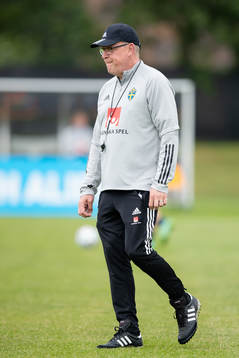 Head coach Janne Andersson of the Swedish national football team at a training session