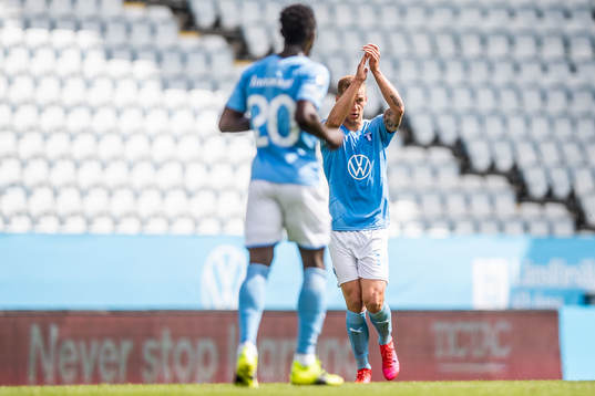 Malmö FFs Felix Beijmo jublar efter 1-2