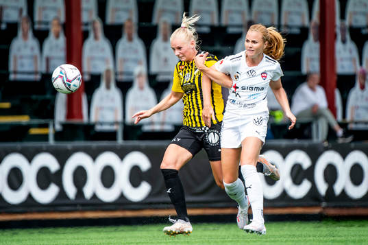 Häckens Stina Blackstenius mot Rosengårds Glódís Perla