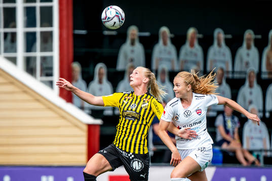 Häckens Stina Blackstenius mot Rosengårds Glódís Perla