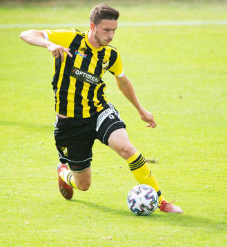 IFK Hässleholms Max Sandberg i matchen i division 2 mellan iFK Hässleholm och Räppe GOIF i Hässleholm 27 juni 2021.