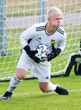 IFK Hässleholms Jacob Holmberg i matchen i division 2 mellan iFK Hässleholm och Räppe GOIF i Hässleholm 27 juni 2021.