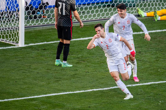 Cesar Azpilicueta and Alvaro Morata of Spain celebrates 1-2