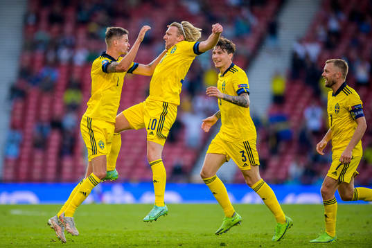 Mikael Lustig, Emil Forsberg, Victor Nilsson Lindelöf and