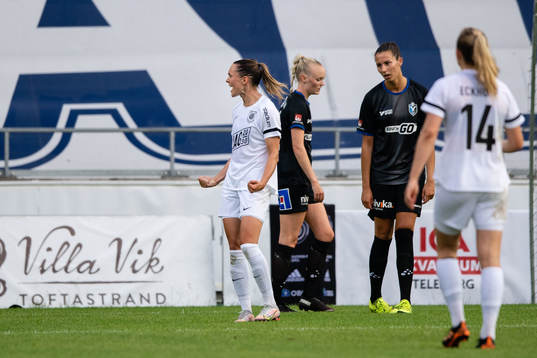 Eskilstunas Felicia Rogic jublar efter 0-2