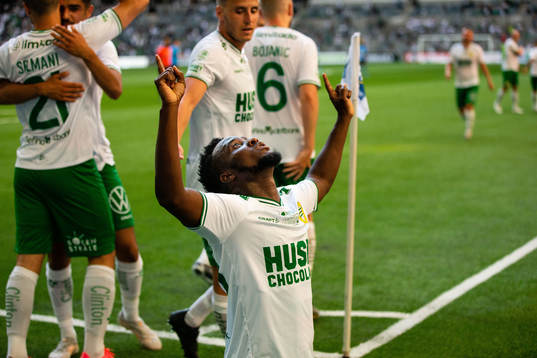 Hammarbys David Accam jublar efter 1-0