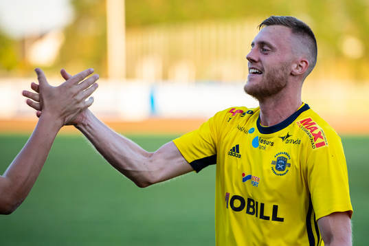 Ängelholms Anton Kinnander jublar