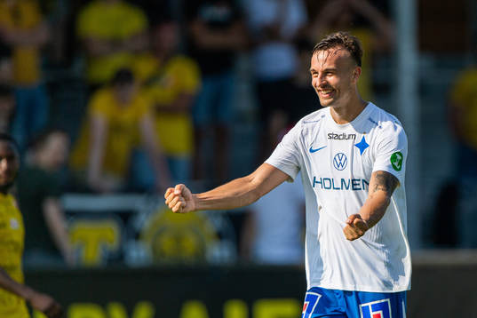 IFK Norrköpings Henrik Castegren jublar