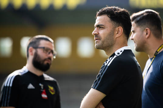 Östersunds tränare Amir Azrafshan