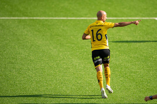 Elfsborgs Robert Gojani jublar efter 1-0