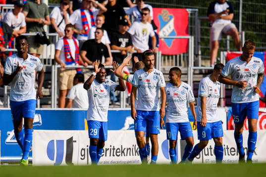 Värnamos Christioan Moses jublar efter 1-0