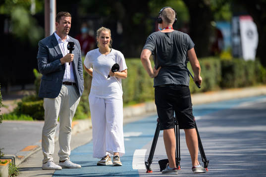 Jonas Dahlquist and Irma Helin of Discovery doing a standup