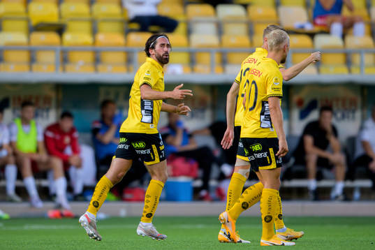 Frederik Holst of Elfsborg celebrates the 4-0 goal