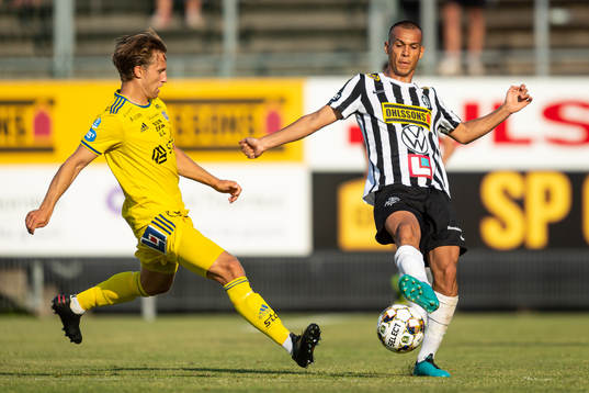 Sundsvalls Daniel Stensson och Landskronas Sumar Almadjed