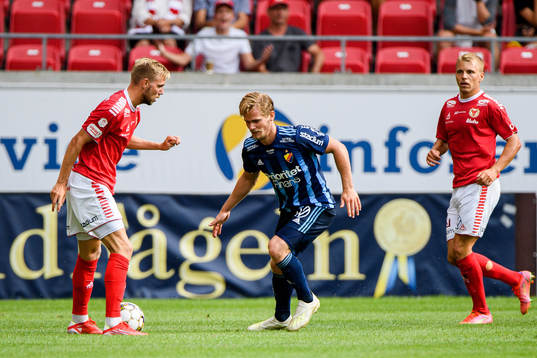 Kalmars Jonathan Ring och Djurgårdens Hampus Finndell