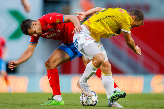 Helsingborgs Assad Al Hamlawi och Falkenbergs Anton Wede