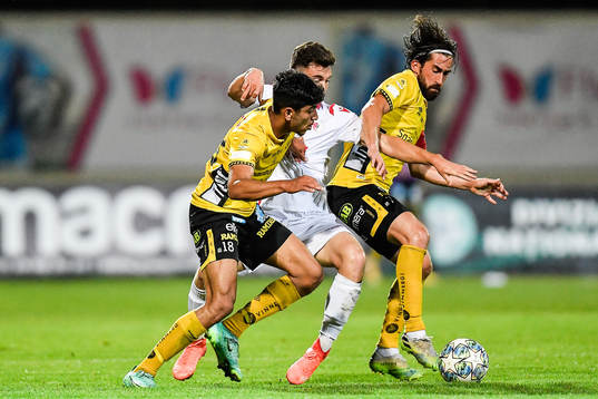 Ahmed Qasem and Frederik Holst of Elfsborg