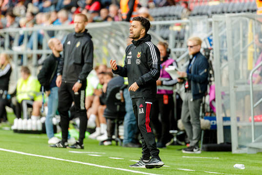 Östersunds tränare Amir Azrafshan