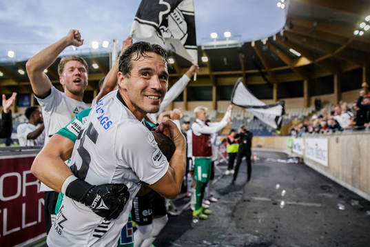 Örebros Nordin Gerzic jublar