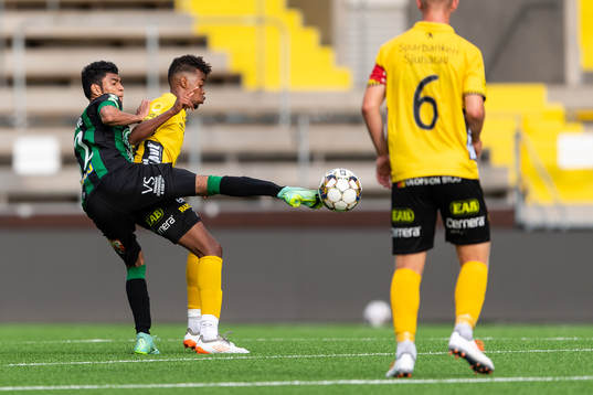 Varbergs Keanin Ayer och Elfsborgs Mohamed Adam